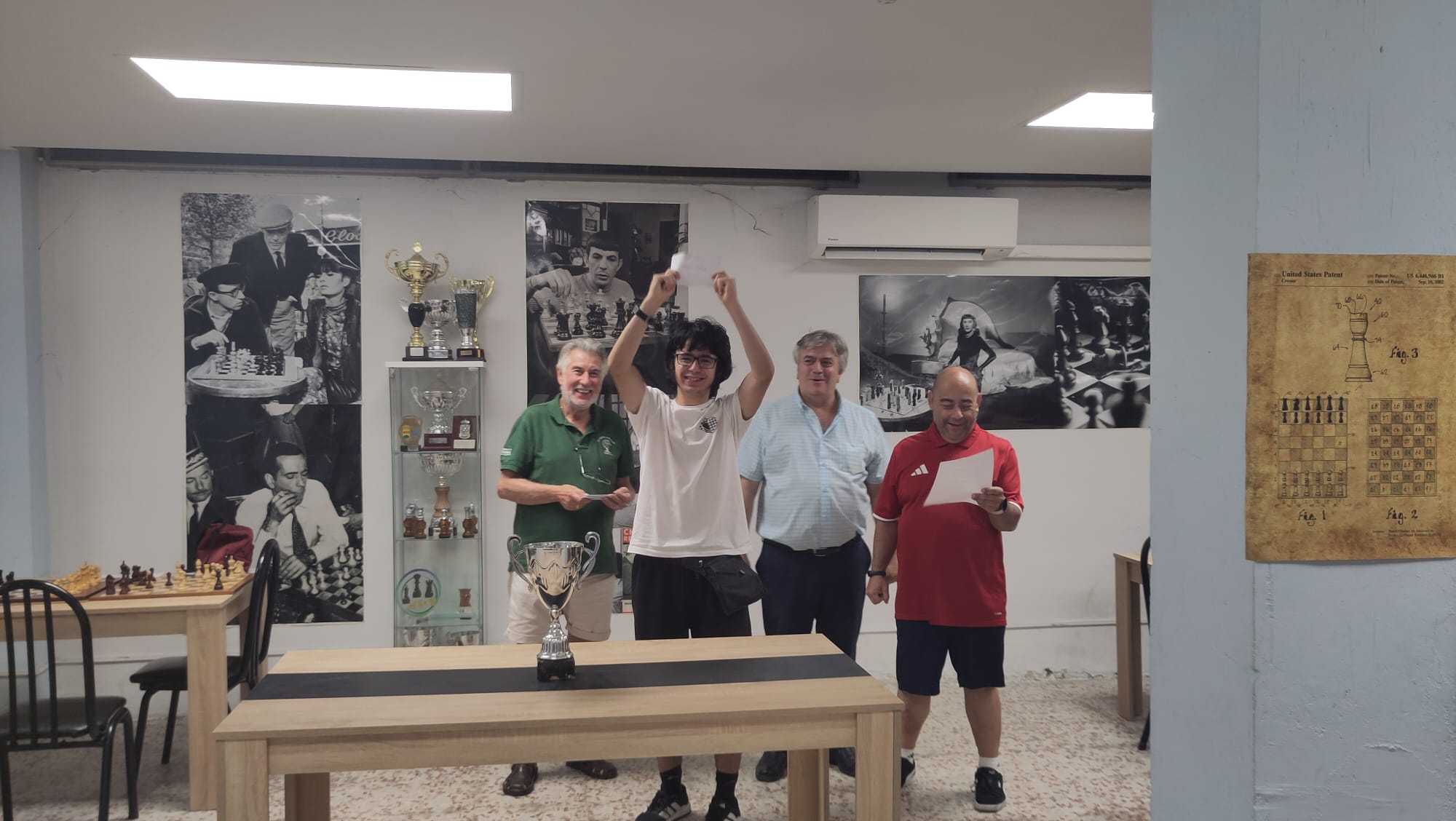 Marcos Collado, mejor jugador sub-1800 en el XV Torneo IRT AD Ajedrez Mostoles
